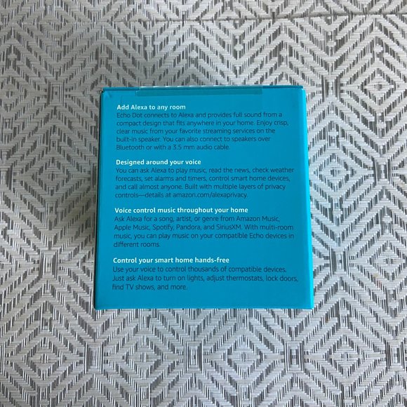 Amazon Echo Dot - Picture 3 of 4